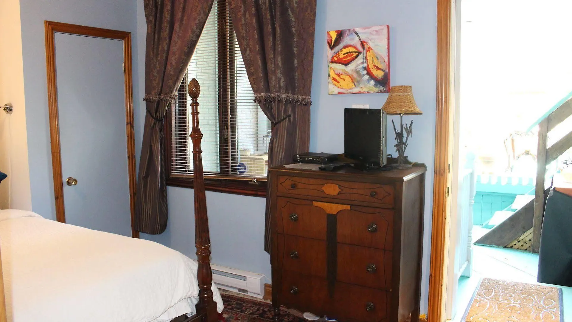 La Loggia Art B&B Montreal 3*,
