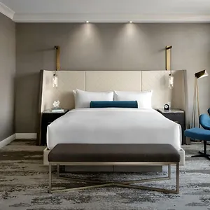 https://fairmont-gold-at-fairmont-vancouver-airport.richmond-hotels.com